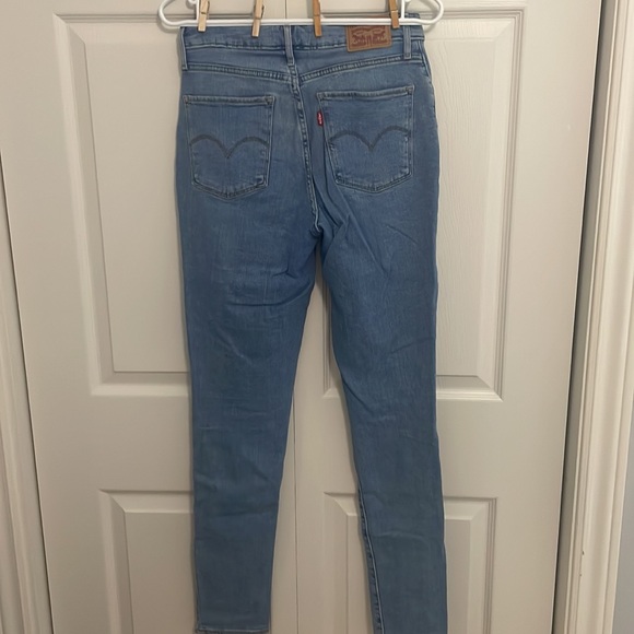 Levi’s 29 | Skinny High Rise Distressed Jeans - Picture 4 of 6